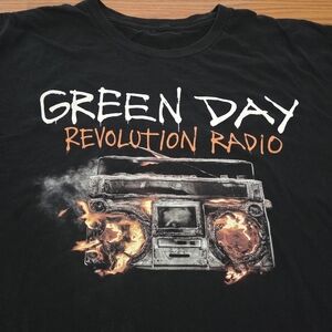 Green Day Revolution Radio Tour 2017 Music Concert T Shirt Two Side Mens XL